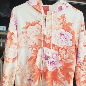 Lucky brand sweatshirt